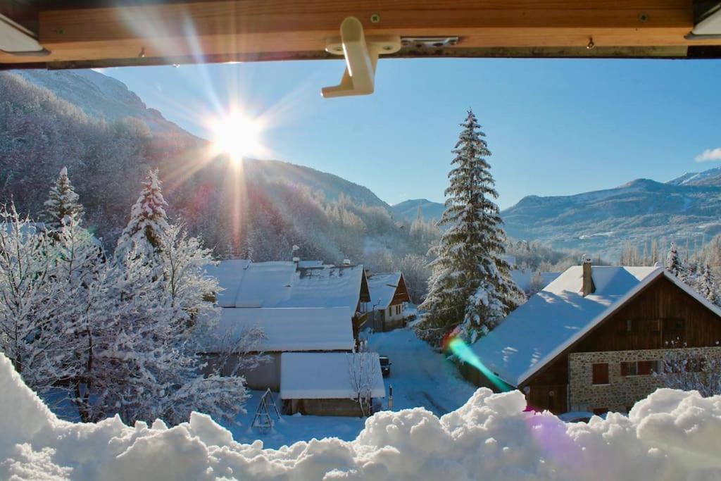Bel Appartement - Parc National Des Ecrins Pelvoux ภายนอก รูปภาพ